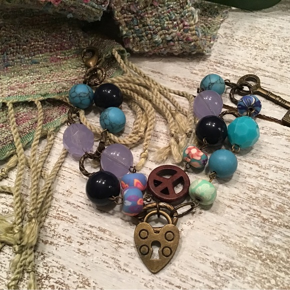 Lock and Key Bracelet         🎀[2/$25.00]🎀 - Picture 3 of 5